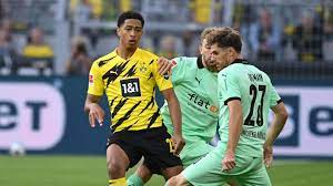Jude victor william bellingham (born 29 june 2003) is an english professional footballer who plays as a midfielder for bundesliga club borussia dortmund and the england national team. 5a 86pku5ckemm