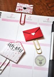Cute Mini Envelope Paper Clips Make The Perfect Bookmarks Or Planner Clips Using The Love Notes Framelits Dies From Paper Clips Diy Paper Clip Paper Clip Art