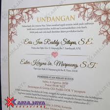 Isi undangan yang akan kami bagikan disini adalah contoh undangan untuk pernikahan islami karena pemesan mayoritas adalah orang orang islam. 430 Contoh Undangan Pernikahan Biasa Gratis Terbaru Contoh Undangan
