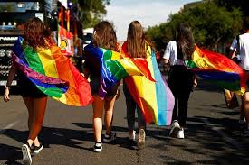 Uu., francia, italia, el salvador, panamá y méxico se han registrado movilizaciones | más regiones | eltiempo.com Asi Sera El Orgullo Gay 2020 Manifestacion Online Banderas Arcoiris Desde Los Balcones Y Carlos Sobera Como Pregonero Madrid