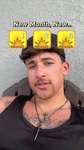 Lisa Dearman's Instagram, Twitter & Facebook