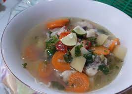Sop ayam pak min merupakan salah satu kuliner yang cukup terkenal, dan sudah tersebar dibeberapa kota di indonesia. Resep Sop Ayam Gurih Dan Lezat Oleh Bhp Riau Cookpad