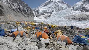 4 Reasons Why Climbing Everest Is Deadlier Than Ever Mental Floss