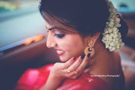 Apr 18, 2020 · be it your outfits, wedding themes, invitation cards, or photography, there's an ever changing trend for everything when it comes to weddings. Kerala Wedding Photography Price Reviews Wedding Photographers In Kottayam