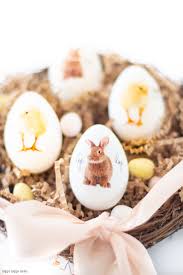 Get inspired by these amazing egg images created by professional designers. 9 Unique Easter Egg Ideas Decoupage Eggs Happy Happy Nester