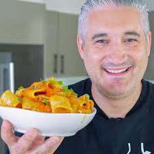 Pasta allo Scarpariello 🍝 This delicious dish from Naples was invented by  shoemakers using simple ingredients like cherry tomatoes, garlic, basil,  and leftover cheese—and it's ready in under 10 minutes! No cream,