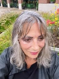 Ruth Hazard's Instagram, Twitter & Facebook