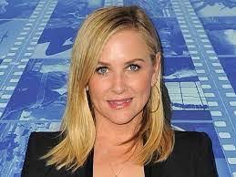 Jennifer Capshaw's Instagram, Twitter & Facebook