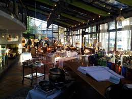 Das wohnzimmer karlsruhe ist ein café mit barbetrieb in der innenstadt.eröffnet wurde es im august 2011 von zwei ärztinnen, die sich damit einen traum erfüllten und das café bis august 2013 selbst betrieben. Cafe Bar Wohnzimmer Geschlossen In Konstanz Holidaycheck