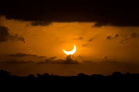 ¡Imperdible! Próximos Eclipses Solares Visibles en Colombia - Imagen principal del artículo