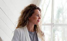 Check spelling or type a new query. Kijktip 25 Juli Roxane Van Iperen In Vpro Zomergasten Mr Online