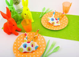 Le pliage en forme de lapin. Tuto Pliage De Serviette En Forme De Lapin Pour Paques Mesa Bella Blog