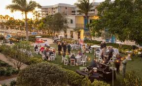 Pete beach offering beachfront accommodations and modern amenities. Postcard Inn On The Beach St Pete Beach Ferien 2021 2022