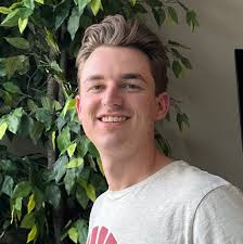 Robert Kinlaw's Instagram, Twitter & Facebook