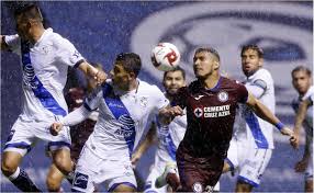 Cruz azul se enfrenta a puebla en esta jornada 2, estrenándose en el estadio azteca, en donde buscarán hacer una fortaleza, arrancando en el cotejo ante la franja. Cruz Azul Rescata El Empate Ante Puebla En Los Minutos Finales