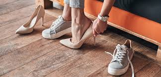 Insérez coussins semelle sneakers coussinets absorbants de la sueur et de séchage flash. Mal De Dos Soyez Vigilant Sur Le Choix De Vos Chaussures Lombalgie