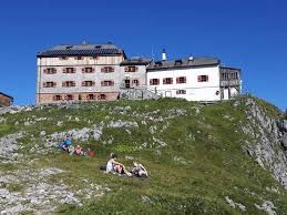 Vom watzmannhaus i 2 std. Watzmannhaus Ramsau B Berchtesgaden Berchtesgadener Land Wandertipps Fotos Komoot