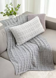 Herzlich willkommen auf unserer webseite. Lana Grossa Decke Im Rechts Linksmuster Landlust Winterwolle Filati Handstrick No 73 Home Modell 43 Filati Strickmodelle Modell Pakete Stricken