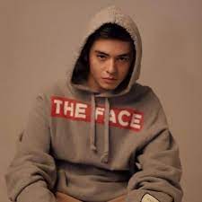 Meskipun apa yang diinginkan itu tercapai, tetapi…ramai yang kecewa, hidupnya gelisah malah ada yang membunuh diri, karena apa yang diinginkannya itu tidak tercapai. Kunci Utama Keberhasilan Dan Kebahagiaan Baik Di Dunia Maupun Akhirat Adalah Brainly Co Id