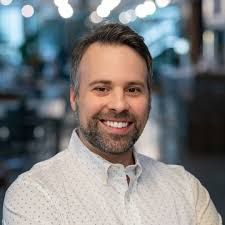 How do units with different troop types work in close combat?