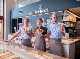 Dear van der poel enschede, we've been your fans since the very beginning when we arrived here on 4th of august. Waarom Bij Van Der Poel Dezelfde Type Boys Je Ijsje Scheppen Instagram Tubantia Nl