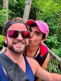 Vance Barnes (@balroxelle) • Instagram photos and videos