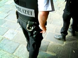 Freitagfrüh überfiel ein mann eine raiffeisenfiliale in linz. Bawag Bankuberfall