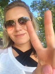 Belle Brekke (@ajbrekke)