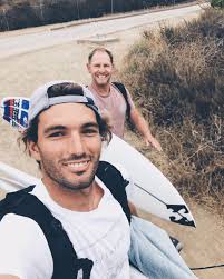 While frederico morais made quite an impact last year, he maintains all the trappings of a hidden portugal's frederico morais captures victory at the qs6,000 azores airlines pro and integrates the. Frederico Morais On Twitter Pre Surf Selfie With The Coach Let S Have Some Fun Tomorrow
