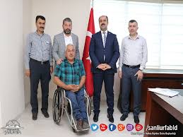 Baskan Nihat Ciftci Bu Yil Super Ligde Mucadele Edecek Olan Buyuksehir Belediyesi Tekerlekli Sandalye Basketbol Takim Antrenoru Serdar Yild Basketbol Baskanlar