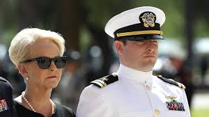 4 john sidney mccain iv pictures. Die Unermessliche Wahrheit Der Sohne Von John Mccain News24viral