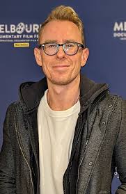 Matthew Bauer's Instagram, Twitter & Facebook