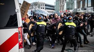 Österreich karte für kostenlose nutzung und download. Krawalle Bei Protesten Gegen Ausgangssperre In Niederlanden Aktuell Europa Dw 25 01 2021