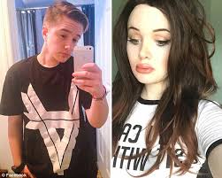 Anh trai và em gái cùng nhau chuyển giới