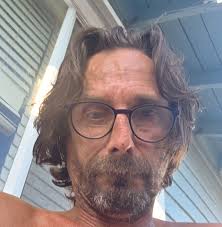 Anyone else think Detectve Stabler is Yan Gomes doppelgänger?