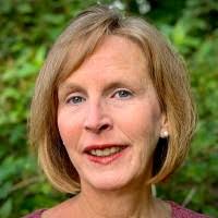 Kay Roche's Instagram, Twitter & Facebook