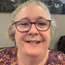 Why is Gus's Streetside cafe