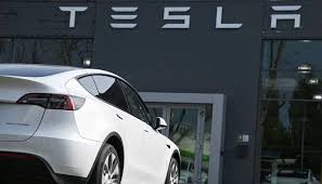Tesla's full self-driving to become subscription-only after Feb 14: Elon Musk