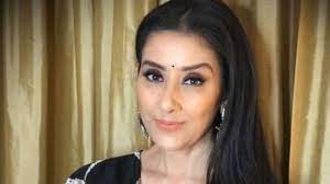 Manisha koirala (born 16 august 1970) is a nepali actress who mainly appears in bollywood, though she has worked in several south indian and her native country's films. Manisha Koirala Shares Sun Soaked Photo Gives Fans Glimpse Of Her Nomad Life