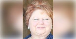 Shaunna Heath's Instagram, Twitter & Facebook