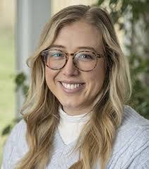 Lori Parr's Instagram, Twitter & Facebook