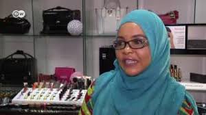Dw netiquette da ke kasa. Yar Tanzaniya Mai Kantunan Kwalliya By Dw Hausa