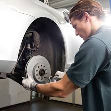Wann deine bremsbeläge gewechselt werden müssen, hängt vom individuellen verschleiß ab. Bremsbelage Scheiben Wechseln Bremsenservice Mezger