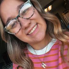 Who customizes hats in Enid, Oklahoma?