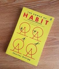 Berpikir positif merupakan syarat bagi seseorang yang ingin menjadikan kehidupannya lebih baik. Terbaik Buku Motivasi Motivasi Kerja Motivasi Belajar Motivasi Islam