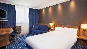 The staff speaks multiple languages, including english and russian. Holiday Inn Express Augsburg Success Hotel Group