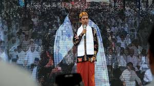 Ustaz abdul somad memenuhi undangan muiuntuk mengklarifikasi ceramahnya yang viral di media sosial yang kemudian dilaporkan oleh beberapa pihak ke kepolisian. Ikatan Sarjana Katolik Sayangkan Ceramah Abdul Somad Nasional Tempo Co