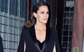 Check spelling or type a new query. Jennifer Garner Romancing Ceo John Miller Entertainment Emirates24 7