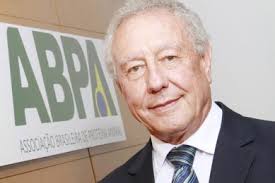 Inaugural symposium highlights importance of partnership in poultry