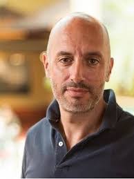 Richard Caines's Instagram, Twitter & Facebook